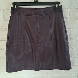 Banana Republic Vegan Leather Mini Skirt Midnight Lily Size 0 Faux Leather